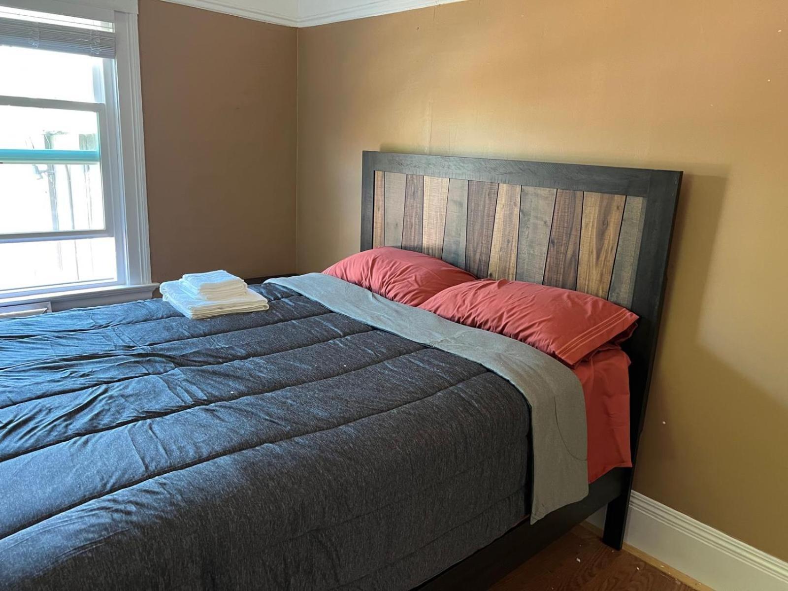 Spacious Private In Prime Location With Amenities Berkeley