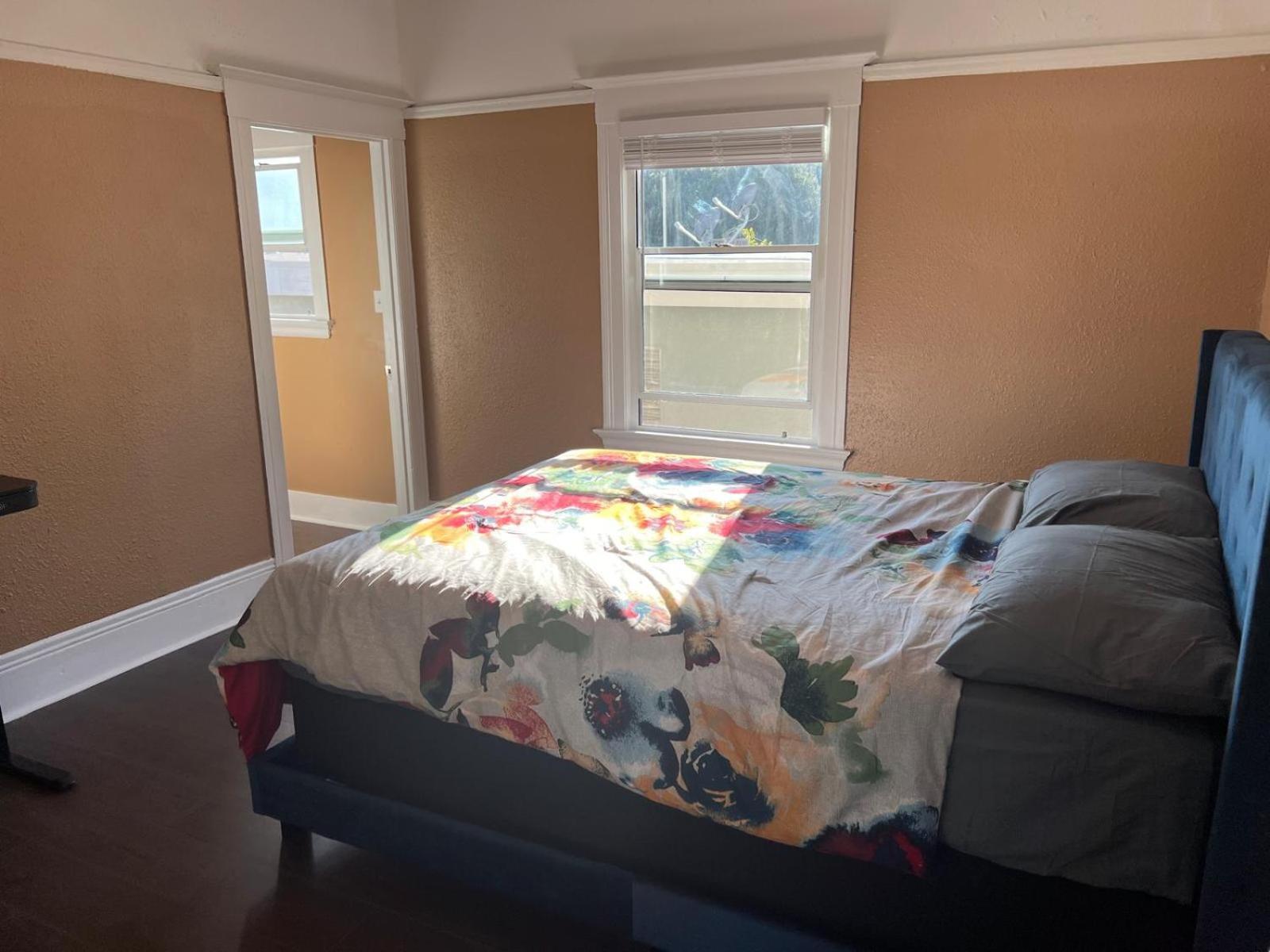 Spacious Private In Prime Location With Amenities Séjour chez l'habitant Berkeley