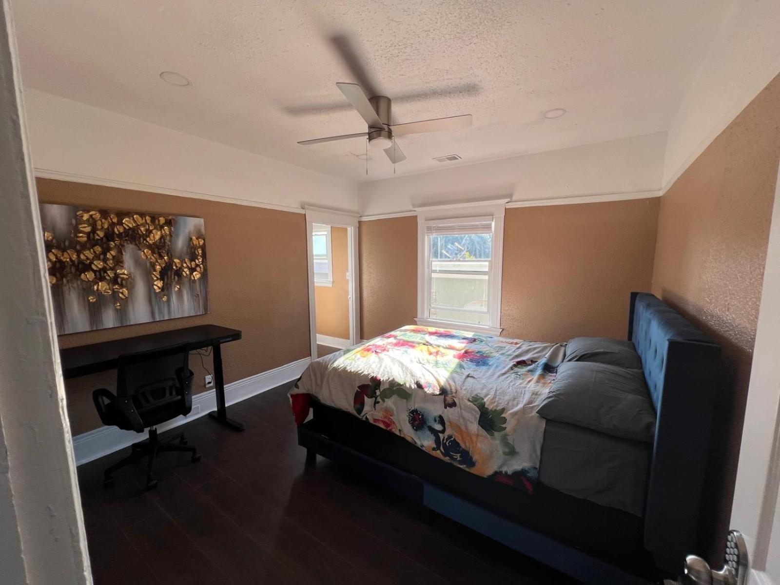 Spacious Private In Prime Location With Amenities * Berkeley